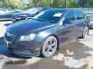 2014 Chevrolet Cruze 2LT с VIN 1G1PE5SB8E7375184, выставлен на аукционе IAAI как лот 43304261 с пробегом 143 209 миль миль и . История ставок и продаж доступна на DreamBid. Изображение 2.