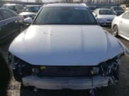 ✅ 2019 Audi e-tron Prestige • VIN: WA1VABGE9KB024265 • Lot: 39302243. Wystawiony na Copart z przebiegiem 29 531 mil. Bezpłatny archiwum sprzedaży aukcyjnych z USA i szczegółowy raport historii pojazdu na DreamBid. Zdjęcie 5.