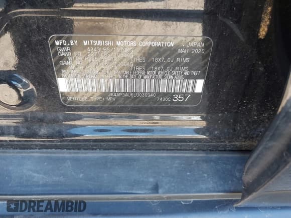 ✅ 2020 Mitsubishi Outlander ES • VIN: JA4AP3AU6LU030940 • Lot: 43586817. Listed on IAAI with 105,413 mi. Free auction sales archive from the USA and detailed vehicle history report at DreamBid. Image 9.