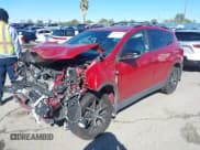 ✅ 2017 Toyota RAV4 SE • VIN: JTMNFREV9HJ111987 • Lot: 43450217. Wystawiony na IAAI z przebiegiem 223 735 mil. Bezpłatny archiwum sprzedaży aukcyjnych z USA i szczegółowy raport historii pojazdu na DreamBid. Zdjęcie 2.