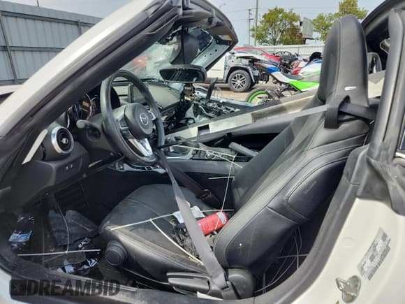 ✅ 2022 Mazda MX-5 Miata Grand Touring • VIN: JM1NDAM76N0505880 • Lot: 71831585. Listed on Copart with Not provided. Free auction sales archive from the USA and detailed vehicle history report at DreamBid. Image 7.