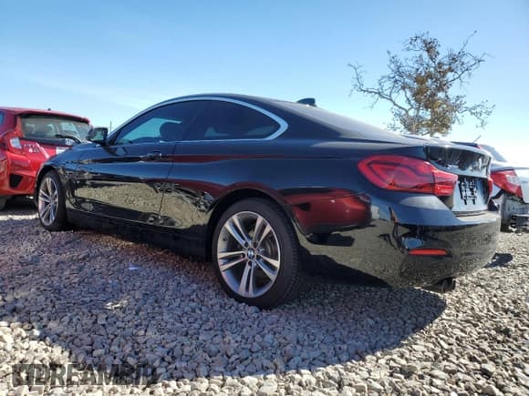 ✅ 2019 BMW 4 Series 430i xDrive • VIN: WBA4W5C50KAE51365 • Lot: 90680715. Listed on Copart with 61,952 mi. Free auction sales archive from the USA and detailed vehicle history report at DreamBid. Image 2.