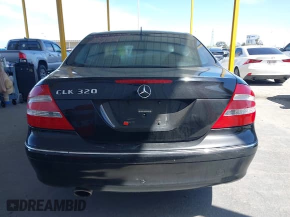 ✅ 2004 Mercedes-Benz CLK 320 • VIN: WDBTJ65J64F107943 • Lot: 41938425. Wystawiony na IAAI z przebiegiem 187 483 mil. Bezpłatny archiwum sprzedaży aukcyjnych z USA i szczegółowy raport historii pojazdu na DreamBid. Zdjęcie 17.