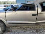 ✅ 2003 Chevrolet S-10 LS • VIN: 1GCDT13X73K112956 • Лот: 75941354. Опубликован ранее на Copart с пробегом Не указан. Бесплатный доступ к архиву аукционных продаж из США и подробный отчёт об истории автомобиля на DreamBid. Изображение 7.