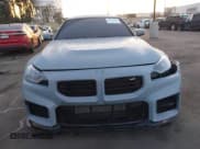 ✅ 2024 BMW M2 • VIN: 3MF13DM04R8E32281 • Lot: 41695046. Wystawiony na IAAI z przebiegiem 19 074 mil. Bezpłatny archiwum sprzedaży aukcyjnych z USA i szczegółowy raport historii pojazdu na DreamBid. Zdjęcie 13.