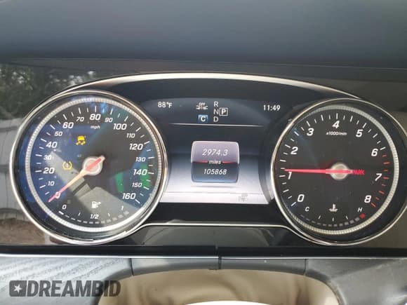 ✅ 2018 Mercedes-Benz E 400 • VIN: WDD1J6FB6JF048295 • Лот: 69114235. Опубликован ранее на Copart с пробегом 105 868 миль. Бесплатный доступ к архиву аукционных продаж из США и подробный отчёт об истории автомобиля на DreamBid. Изображение 9.