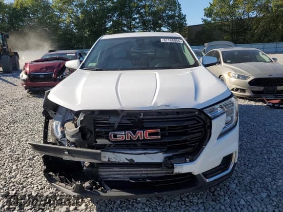 ✅ 2022 GMC Terrain SLE • VIN: 3GKALTEV3NL305654 • Lot: 81188055. Wystawiony na Copart z przebiegiem 50 786 mil. Bezpłatny archiwum sprzedaży aukcyjnych z USA i szczegółowy raport historii pojazdu na DreamBid. Zdjęcie 5.