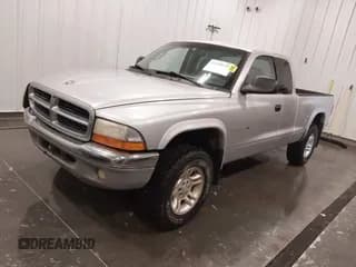 ✅ 2001 Dodge Dakota • VIN: 1B7GG22X21S138063 • Lot: 41998737. Wystawiony na IAAI z przebiegiem 210 178 mil. Bezpłatny archiwum sprzedaży aukcyjnych z USA i szczegółowy raport historii pojazdu na DreamBid. Zdjęcie 2.