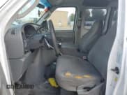 ✅ 2007 Ford Econoline Cargo Commercial • VIN: 1FTNE14W87DB32700 • Lot: 66822195. Wystawiony na Copart z przebiegiem 345 823 mil. Bezpłatny archiwum sprzedaży aukcyjnych z USA i szczegółowy raport historii pojazdu na DreamBid. Zdjęcie 7.