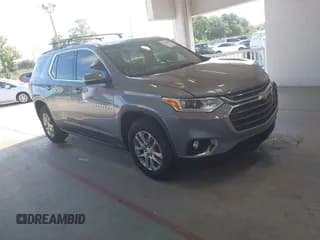 ✅ 2021 Chevrolet Traverse LT Cloth • VIN: 1GNERGKW3MJ139441 • Lot: 42768763. Wystawiony na IAAI z przebiegiem 57 919 mil. Bezpłatny archiwum sprzedaży aukcyjnych z USA i szczegółowy raport historii pojazdu na DreamBid. Zdjęcie 1.