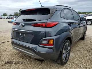 2018 Hyundai Kona Ultimate z VIN KM8K53A50JU068844, wystawiony jako Copart lot #67869602 z przebiegiem 79 706 mil mil oraz . Historia ofert i sprzedaży dostępna na DreamBid. Obrazek 3.