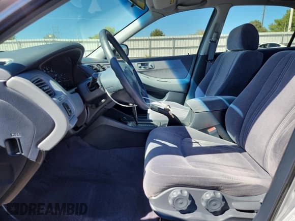 ✅ 1999 Honda Accord LX • VIN: JHMCG5641XC043009 • Lot: 82163955. Listed on Copart with 57,907 mi. Free auction sales archive from the USA and detailed vehicle history report at DreamBid. Image 7.