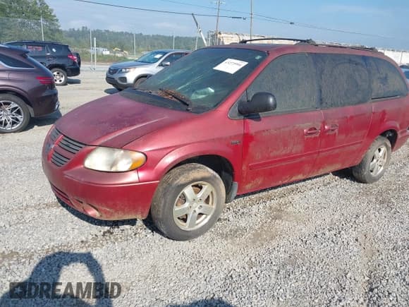 ✅ 2005 Dodge Caravan SXT • VIN: 2D4GP44L15R346306 • Лот: 43273994. Опубликован ранее на IAAI с пробегом 213 425 миль. Бесплатный доступ к архиву аукционных продаж из США и подробный отчёт об истории автомобиля на DreamBid. Изображение 2.