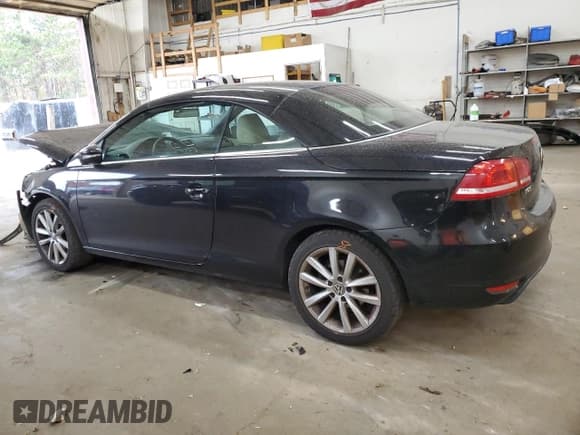 ✅ 2013 Volkswagen Eos Komfort • VIN: WVWBW8AH6DV003584 • Лот: 78823294. Опубликован ранее на Copart с пробегом 107 792 миль. Бесплатный доступ к архиву аукционных продаж из США и подробный отчёт об истории автомобиля на DreamBid. Изображение 2.