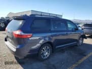 ✅ 2018 Toyota Sienna XLE Auto Access Seat • VIN: 5TDYZ3DC2JS929068 • Lot: 72091055. Listed on Copart with 80,417 mi. Free auction sales archive from the USA and detailed vehicle history report at DreamBid. Image 3.