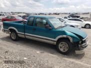 ✅ 1996 Chevrolet S-10 LS • VIN: 1GCCS19X5T8151001 • Лот: 61014964. Опубликован ранее на Copart с пробегом 204 269 миль. Бесплатный доступ к архиву аукционных продаж из США и подробный отчёт об истории автомобиля на DreamBid. Изображение 4.