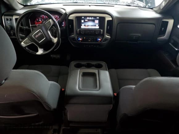 ✅ 2015 GMC Sierra 1500 SLE • VIN: 3GTU2UEC4FG266583 • Лот: 85696955. Опубликован ранее на Copart с пробегом 161 824 миль. Бесплатный доступ к архиву аукционных продаж из США и подробный отчёт об истории автомобиля на DreamBid. Изображение 8.