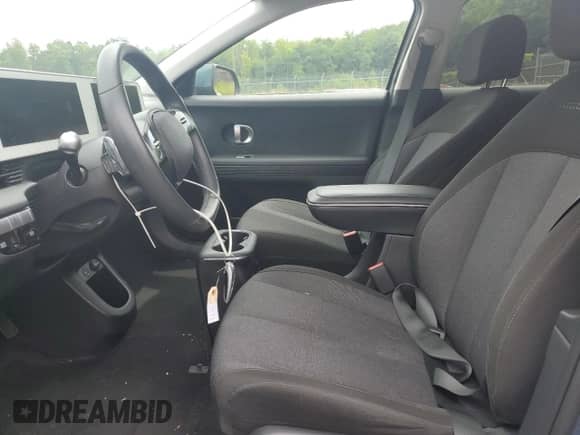 2022 Hyundai Ioniq 5 SE z VIN KM8KM4AE0NU053601, wystawiony jako Copart lot #64036704 z przebiegiem 21 893 mil mil oraz Szkoda całkowita • Salvage title. Historia ofert i sprzedaży dostępna na DreamBid. Obrazek 7.