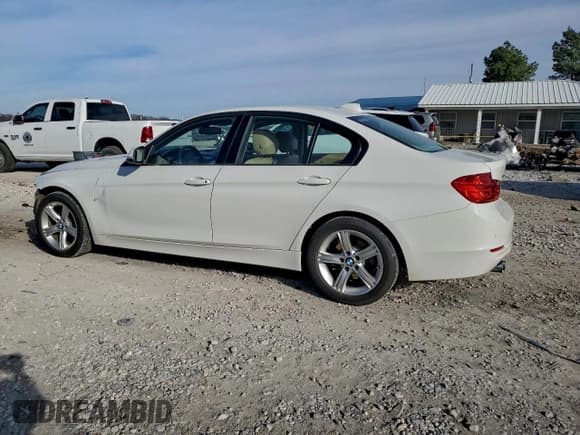 ✅ 2013 BMW 3 Series 328i xDrive • VIN: WBA3B5C58DF597619 • Lot: 95265445. Wystawiony na Copart z przebiegiem 108 398 mil. Bezpłatny archiwum sprzedaży aukcyjnych z USA i szczegółowy raport historii pojazdu na DreamBid. Zdjęcie 2.