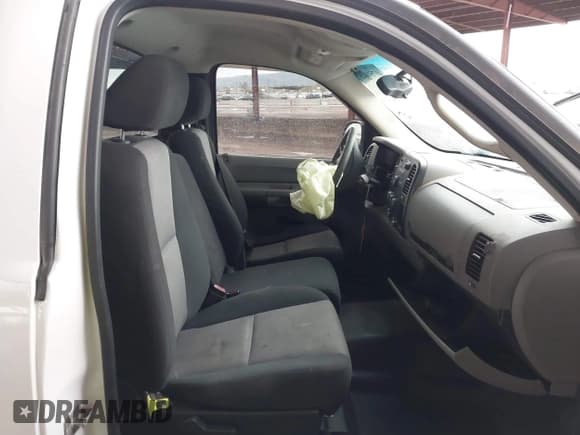 ✅ 2007 Chevrolet Silverado 1500 Work Truck • VIN: 1GCEC14C67Z613186 • Лот: 41751025. Опубликован ранее на IAAI с пробегом Не указан. Бесплатный доступ к архиву аукционных продаж из США и подробный отчёт об истории автомобиля на DreamBid. Изображение 5.