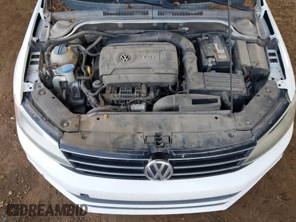 ✅ 2016 Volkswagen Jetta Sport • VIN: 3VWB17AJ2GM349266 • Lot: 43755439. Listed on IAAI with 369,950 mi. Free auction sales archive from the USA and detailed vehicle history report at DreamBid. Image 10.