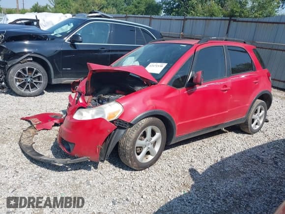 ✅ 2008 Suzuki SX4 • VIN: JS2YB413085110614 • Lot: 42471538. Wystawiony na IAAI z przebiegiem 164 249 mil. Bezpłatny archiwum sprzedaży aukcyjnych z USA i szczegółowy raport historii pojazdu na DreamBid. Zdjęcie 2.
