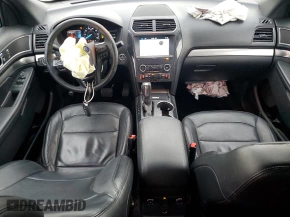 ✅ 2018 Ford Explorer XLT • VIN: 1FM5K8D85JGA65848 • Lot: 91389775. Wystawiony na Copart z przebiegiem 157 534 mil. Bezpłatny archiwum sprzedaży aukcyjnych z USA i szczegółowy raport historii pojazdu na DreamBid. Zdjęcie 8.