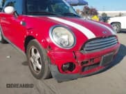 ✅ 2010 MINI Hardtop • VIN: WMWMF3C59ATZ65445 • Lot: 43862455. Wystawiony na IAAI z przebiegiem 72 039 mil. Bezpłatny archiwum sprzedaży aukcyjnych z USA i szczegółowy raport historii pojazdu na DreamBid. Zdjęcie 6.