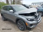 ✅ 2021 Kia Seltos LX • VIN: KNDEPCAA8M7104890 • Lot: 42059596. Listed on IAAI with 44,587 mi. Free auction sales archive from the USA and detailed vehicle history report at DreamBid. Image 1.