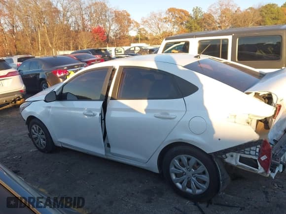 ✅ 2018 Hyundai Accent SE • VIN: 3KPC24A33JE025524 • Лот: 41074654. Опубликован ранее на IAAI с пробегом 132 252 миль. Бесплатный доступ к архиву аукционных продаж из США и подробный отчёт об истории автомобиля на DreamBid. Изображение 14.