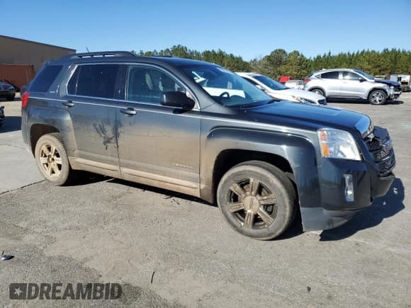 ✅ 2014 GMC Terrain SLE • VIN: 2GKALREK5E6358384 • Lot: 87391104. Wystawiony na Copart z przebiegiem 195 393 mil. Bezpłatny archiwum sprzedaży aukcyjnych z USA i szczegółowy raport historii pojazdu na DreamBid. Zdjęcie 4.
