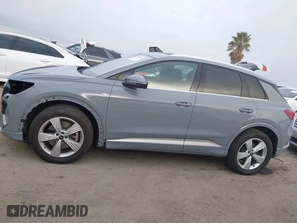 ✅ 2023 Audi Q4 e-tron Prestige • VIN: WA1M2BFZ0PP039552 • Лот: 41765914. Опубликован ранее на IAAI с пробегом 23 149 миль. Бесплатный доступ к архиву аукционных продаж из США и подробный отчёт об истории автомобиля на DreamBid. Изображение 15.