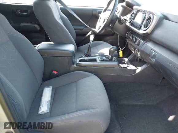 ✅ 2019 Toyota Tacoma SR • VIN: 3TMCZ5ANXKM227867 • Lot: 43211013. Wystawiony na IAAI z przebiegiem 66 171 mil. Bezpłatny archiwum sprzedaży aukcyjnych z USA i szczegółowy raport historii pojazdu na DreamBid. Zdjęcie 5.