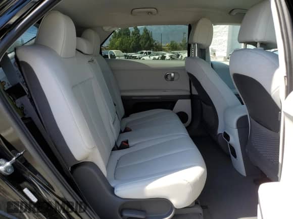 2023 Hyundai Ioniq 5 SEL z VIN KM8KN4AE1PU149950, wystawiony jako Copart lot #70274644 z przebiegiem 16 592 mil mil oraz Szkoda całkowita • Salvage title. Historia ofert i sprzedaży dostępna na DreamBid. Obrazek 11.