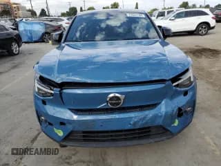 ✅ 2023 Volvo C40 Ultimate • VIN: YV4ED3GM8P2047583 • Lot: 72624784. Listed on Copart with 12,484 mi. Free auction sales archive from the USA and detailed vehicle history report at DreamBid. Image 5.