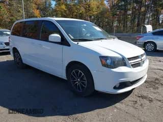 2015 Dodge Grand Caravan R/T with VIN 2C4RDGEG3FR564086, listed as a IAAI auction lot 43495210 with 111,539 mi miles and . Bid and sale history available at DreamBid. Image 1.