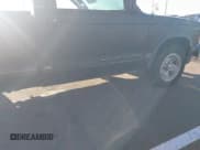 ✅ 1993 GMC Sonoma • VIN: 1GTCS14R7P8521833 • Lot: 43526842. Listed on IAAI with 249,874 mi. Free auction sales archive from the USA and detailed vehicle history report at DreamBid. Image 6.