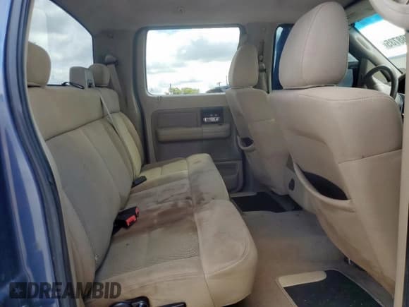 ✅ 2006 Ford F-150 XLT • VIN: 1FTRW12W36KC57647 • Lot: 81788735. Wystawiony na Copart z przebiegiem 190 382 mil. Bezpłatny archiwum sprzedaży aukcyjnych z USA i szczegółowy raport historii pojazdu na DreamBid. Zdjęcie 10.