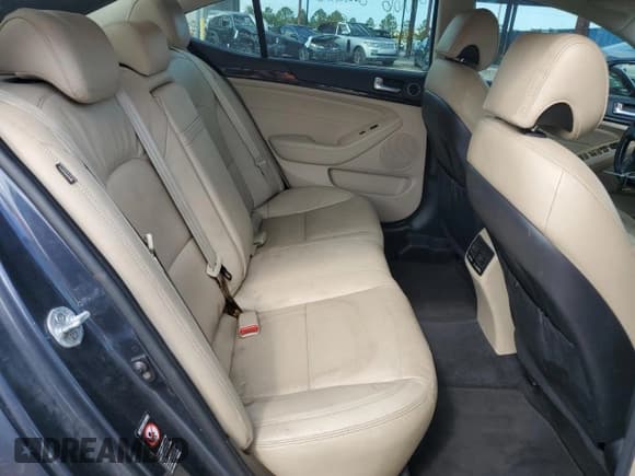 ✅ 2015 Kia Cadenza Premium • VIN: KNALN4D74F5195476 • Lot: 72385204. Wystawiony na Copart z przebiegiem 106 399 mil. Bezpłatny archiwum sprzedaży aukcyjnych z USA i szczegółowy raport historii pojazdu na DreamBid. Zdjęcie 10.