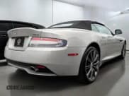 ✅ 2015 Aston Martin DB9 • VIN: SCFFDAFM0FGB16771 • Lot: 90390705. Wystawiony na Copart z przebiegiem 20 105 mil. Bezpłatny archiwum sprzedaży aukcyjnych z USA i szczegółowy raport historii pojazdu na DreamBid. Zdjęcie 4.