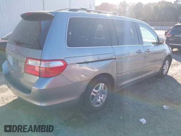 ✅ 2006 Honda Odyssey EX-L • VIN: 5FNRL387X6B094271 • Лот: 43743098. Опубликован ранее на IAAI с пробегом 215 736 миль. Бесплатный доступ к архиву аукционных продаж из США и подробный отчёт об истории автомобиля на DreamBid. Изображение 4.