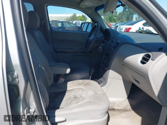 ✅ 2006 Chevrolet HHR LS • VIN: 3GNDA13D66S509053 • Lot: 42237882. Listed on IAAI with 192,101 mi. Free auction sales archive from the USA and detailed vehicle history report at DreamBid. Image 5.