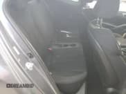 ✅ 2015 Hyundai Veloster • VIN: KMHTC6AD8FU229709 • Lot: 68139724. Wystawiony na Copart z przebiegiem 105 765 mil. Bezpłatny archiwum sprzedaży aukcyjnych z USA i szczegółowy raport historii pojazdu na DreamBid. Zdjęcie 10.