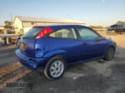 ✅ 2005 Ford Focus S • VIN: 3FAFP31N35R132782 • Lot: 82307455. Wystawiony na Copart z przebiegiem 108 999 mil. Bezpłatny archiwum sprzedaży aukcyjnych z USA i szczegółowy raport historii pojazdu na DreamBid. Zdjęcie 3.