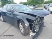 ✅ 2015 Infiniti Q70 • VIN: JN1BY1AR5FM561948 • Lot: 42772368. Wystawiony na IAAI z przebiegiem 132 540 mil. Bezpłatny archiwum sprzedaży aukcyjnych z USA i szczegółowy raport historii pojazdu na DreamBid. Zdjęcie 1.