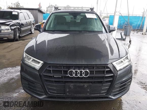 ✅ 2020 Audi Q5 Premium Plus • VIN: WA1BNAFY2L2033999 • Lot: 43717890. Wystawiony na IAAI z przebiegiem 32 960 mil. Bezpłatny archiwum sprzedaży aukcyjnych z USA i szczegółowy raport historii pojazdu na DreamBid. Zdjęcie 12.