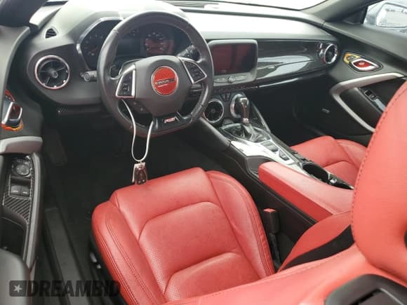 ✅ 2019 Chevrolet Camaro 1LT • VIN: 1G1FB1RSXK0115361 • Lot: 85612154. Listed on Copart with 26,810 mi. Free auction sales archive from the USA and detailed vehicle history report at DreamBid. Image 8.