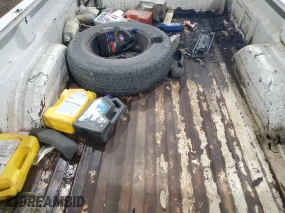 ✅ 2006 Chevrolet Silverado 1500 Work Truck • VIN: 3GCEC14V46G175087 • Лот: 57320784. Опубликован ранее на Copart с пробегом 249 698 миль. Бесплатный доступ к архиву аукционных продаж из США и подробный отчёт об истории автомобиля на DreamBid. Изображение 10.