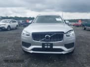 ✅ 2020 Volvo XC90 Momentum • VIN: YV4102PK2L1544616 • Lot: 42733502. Listed on IAAI with 72,035 mi. Free auction sales archive from the USA and detailed vehicle history report at DreamBid. Image 12.