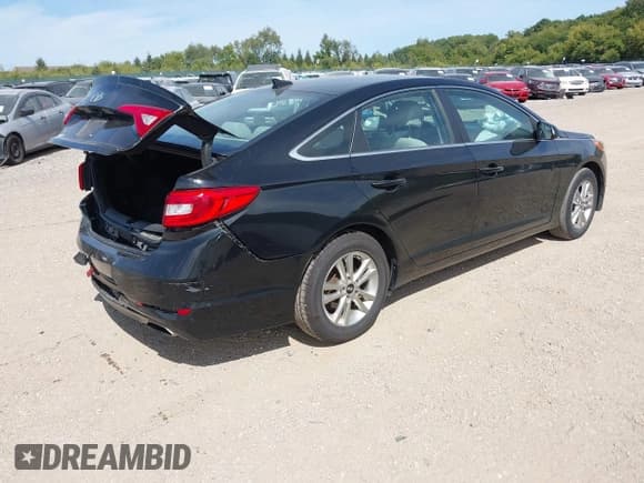 ✅ 2017 Hyundai Sonata 2.4L • VIN: 5NPE24AFXHH504211 • Лот: 43181523. Опубликован ранее на IAAI с пробегом 176 261 миль. Бесплатный доступ к архиву аукционных продаж из США и подробный отчёт об истории автомобиля на DreamBid. Изображение 4.